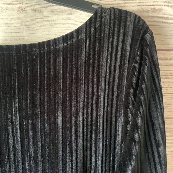 Avon Signature Collection Black Velour Blouse Ribbed Bell Sleeves Large 12-14 - Picture 12 of 15